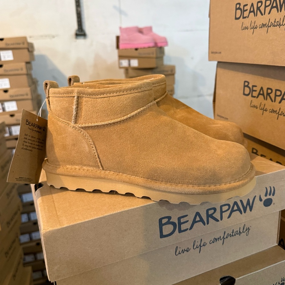 BEARPAW Shorty Boots NEW IN BOX
